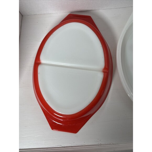 Vintage Pyrex 1 QT Red Friendship Divided Milk Glass Casserole Dish W/Lid Cover - Picture 8 of 12